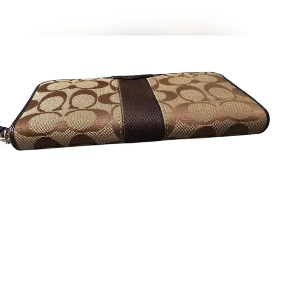 NWOT Coach Signature Brown and Tan Zip Around Wallet Clutch - Picture 5 of 10